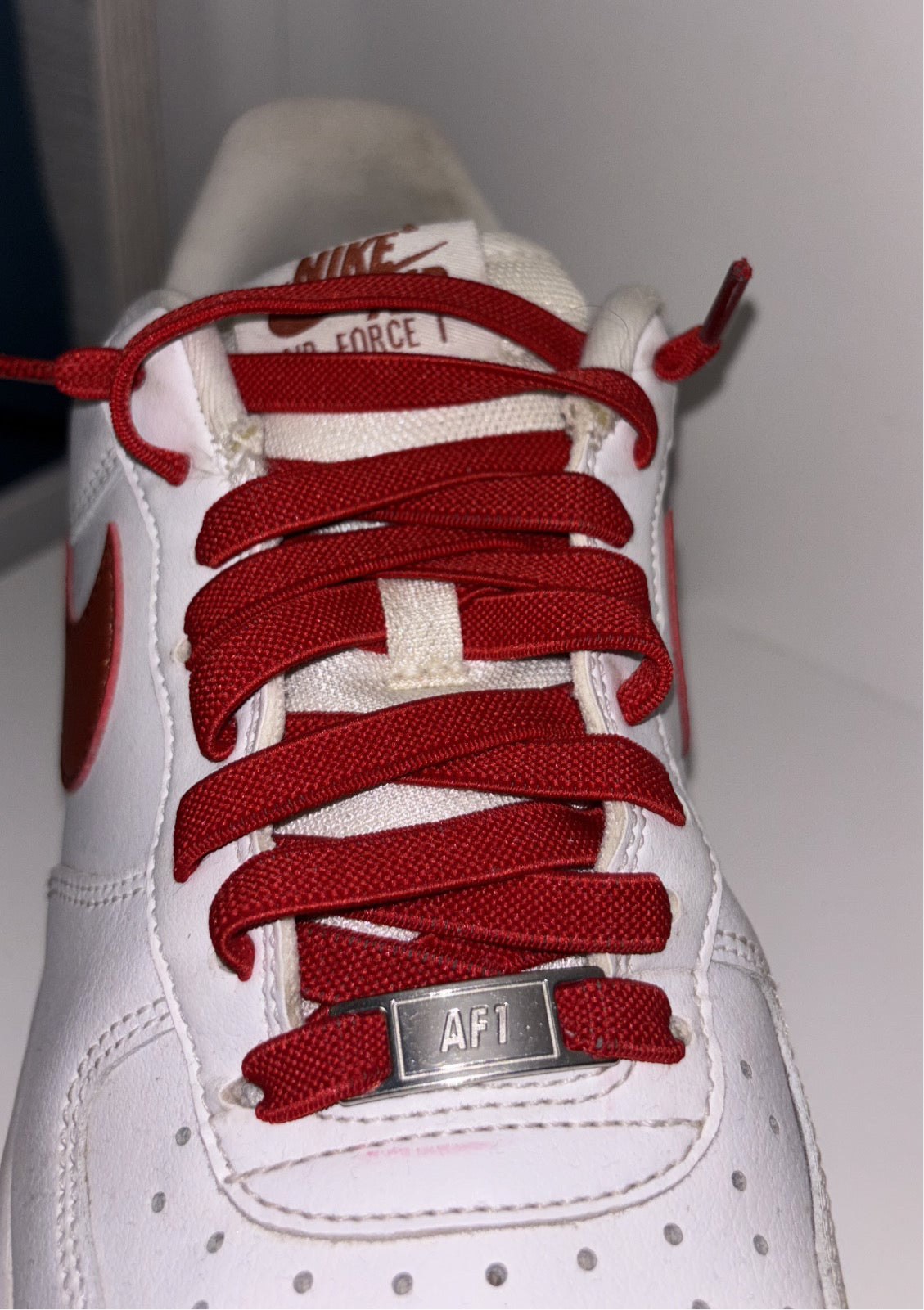 Shoe laces